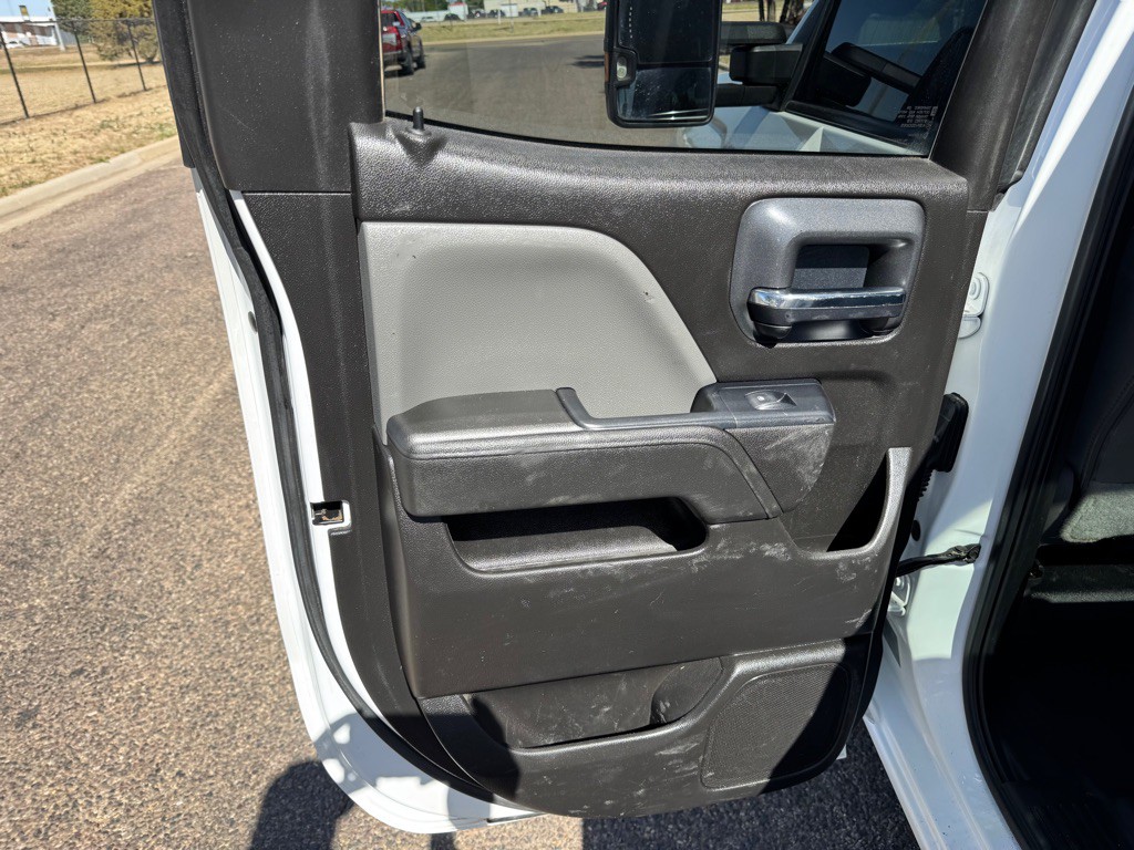 2019 Chevrolet Silverado 1500 Image 14