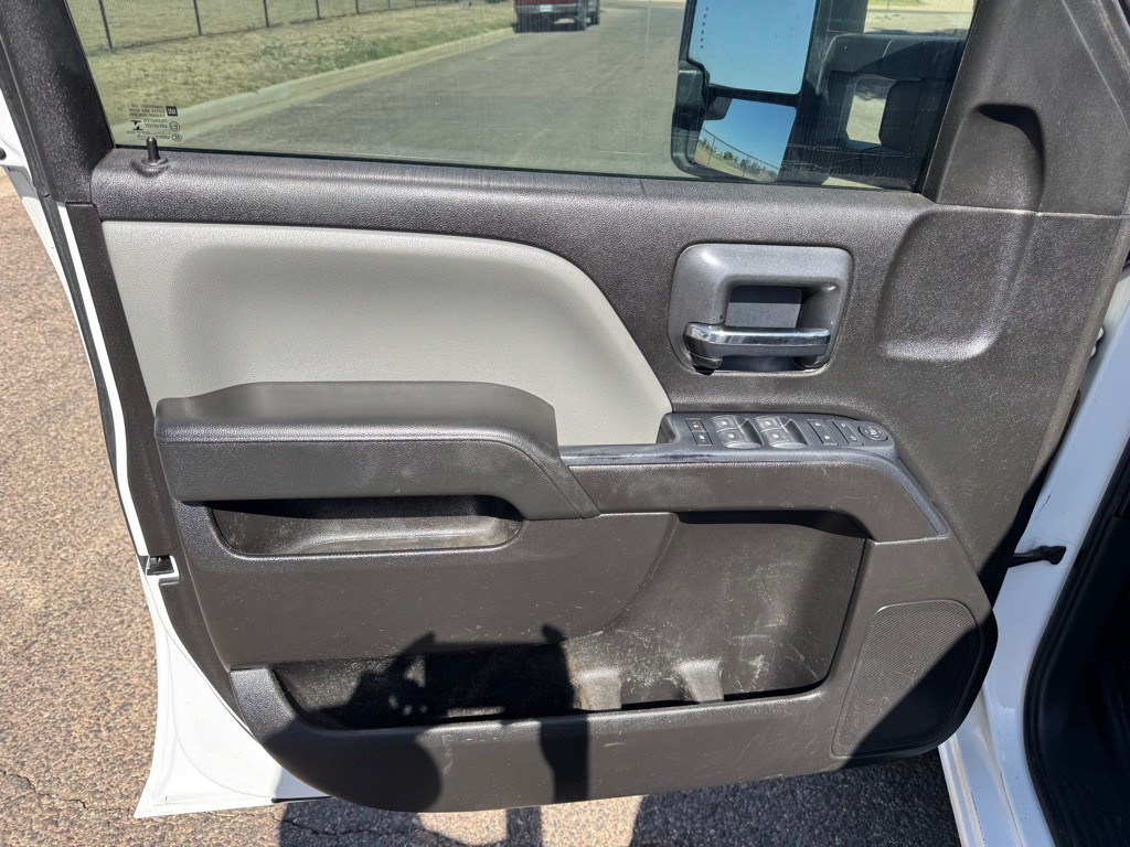 2019 Chevrolet Silverado 1500 Image 16