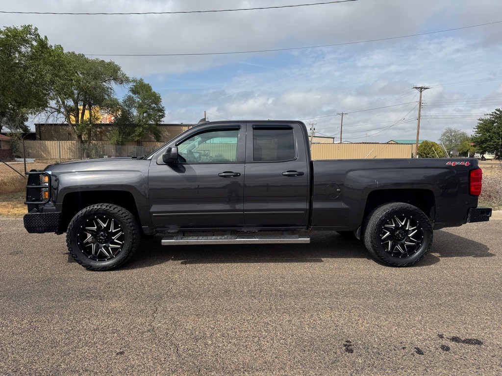 2015 Chevrolet Silverado 1500 Image 1