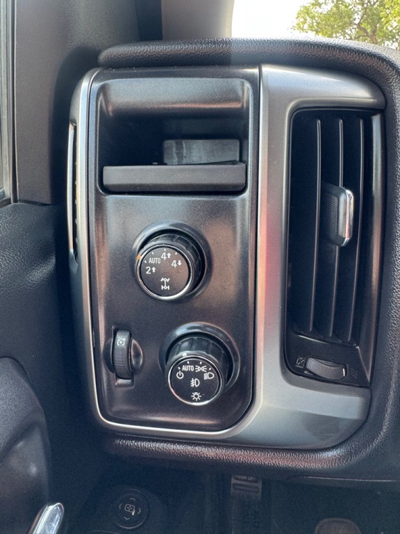 2015 Chevrolet Silverado 1500 Image 21
