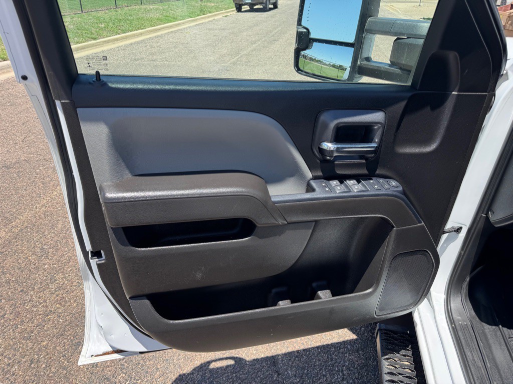2017 Chevrolet Silverado 1500 Image 16