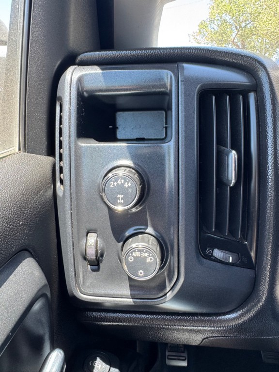 2017 Chevrolet Silverado 1500 Image 21