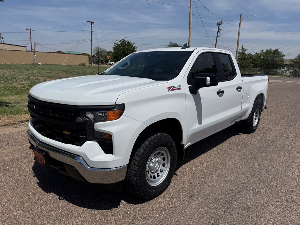 2022 Chevrolet Silverado 1500 Image 2