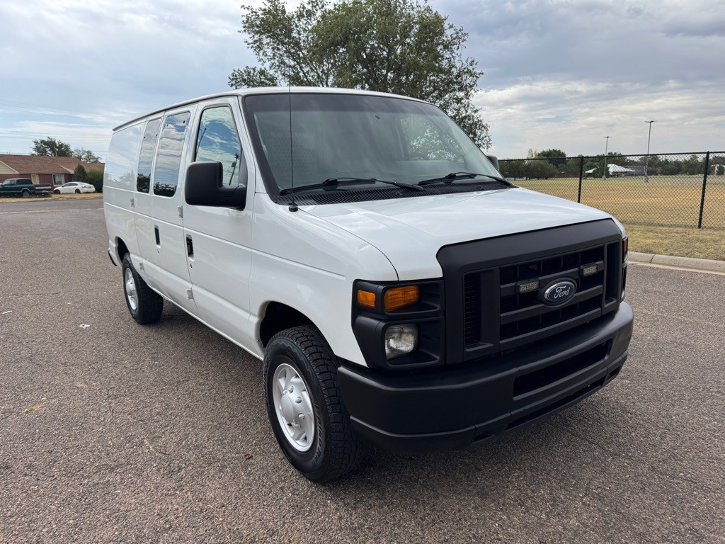 2014 Ford Econoline Image 4