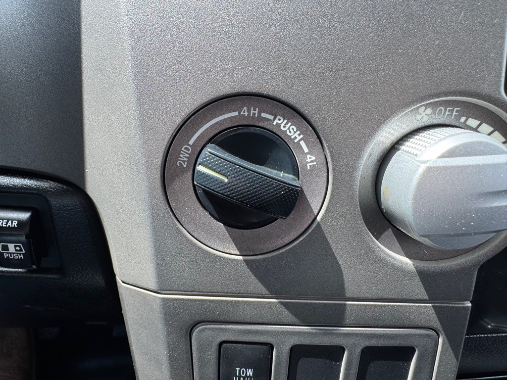 2013 Toyota Tundra Image 21