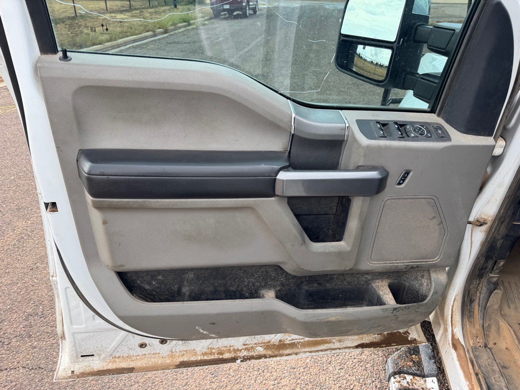 2022 Ford F-250 Image 16