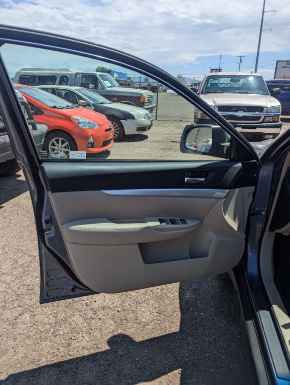 2013 Subaru Outback Image 5