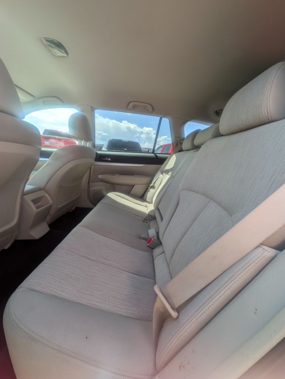 2013 Subaru Outback Image 8