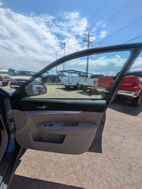 2013 Subaru Outback Image 11