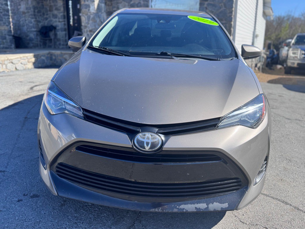 2019 Toyota Corolla Image 2
