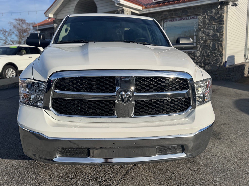 2022 RAM 1500 Image 2