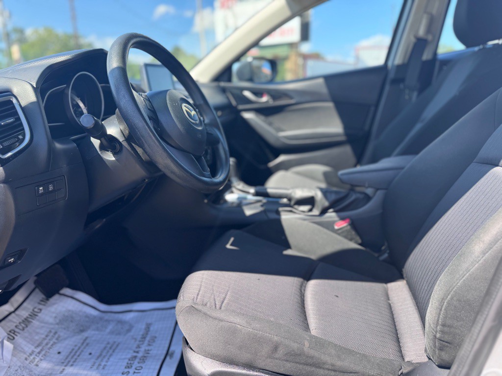 2015 Mazda Mazda3 Image 11