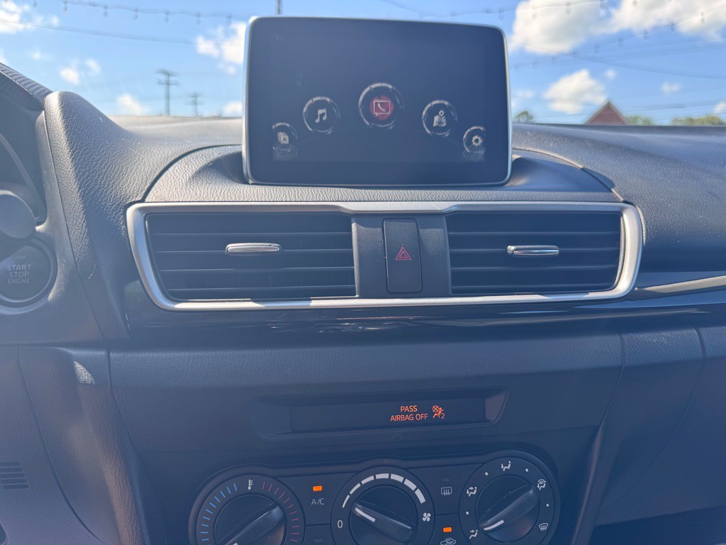 2015 Mazda Mazda3 Image 14
