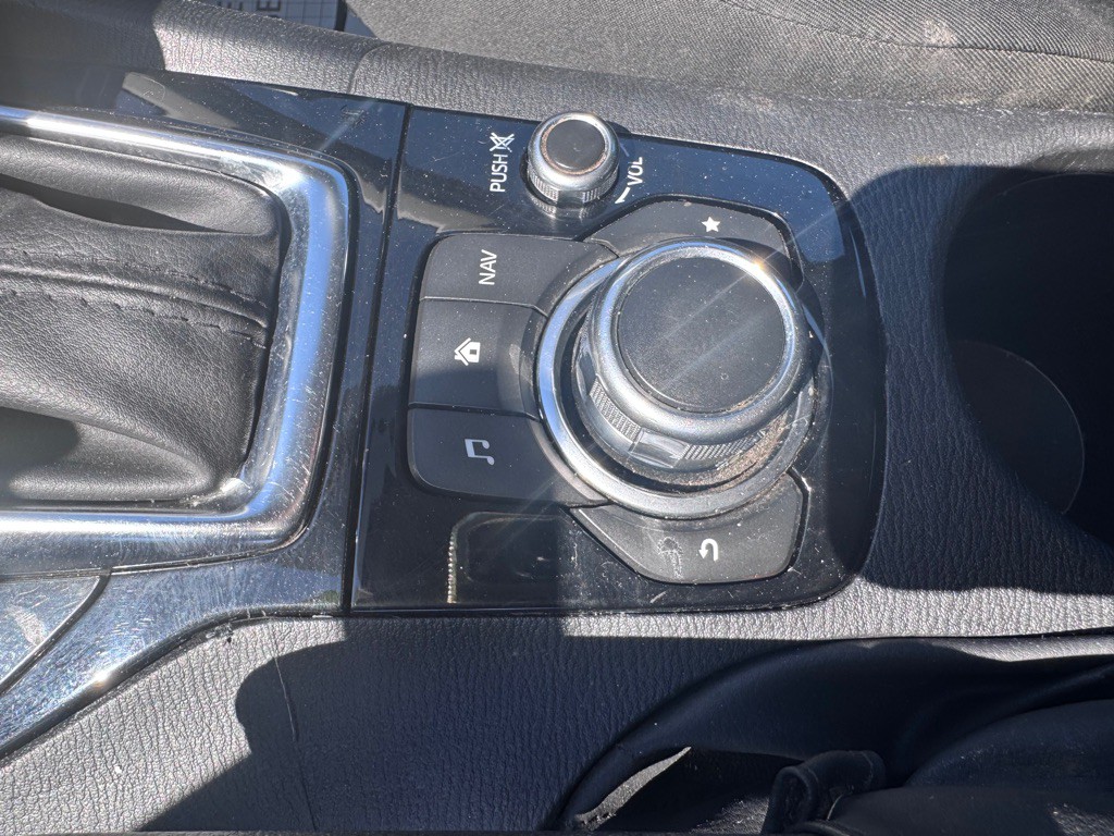 2015 Mazda Mazda3 Image 19