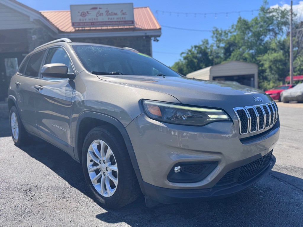2019 Jeep Cherokee Image 3