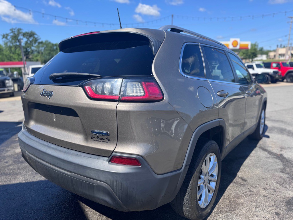 2019 Jeep Cherokee Image 5