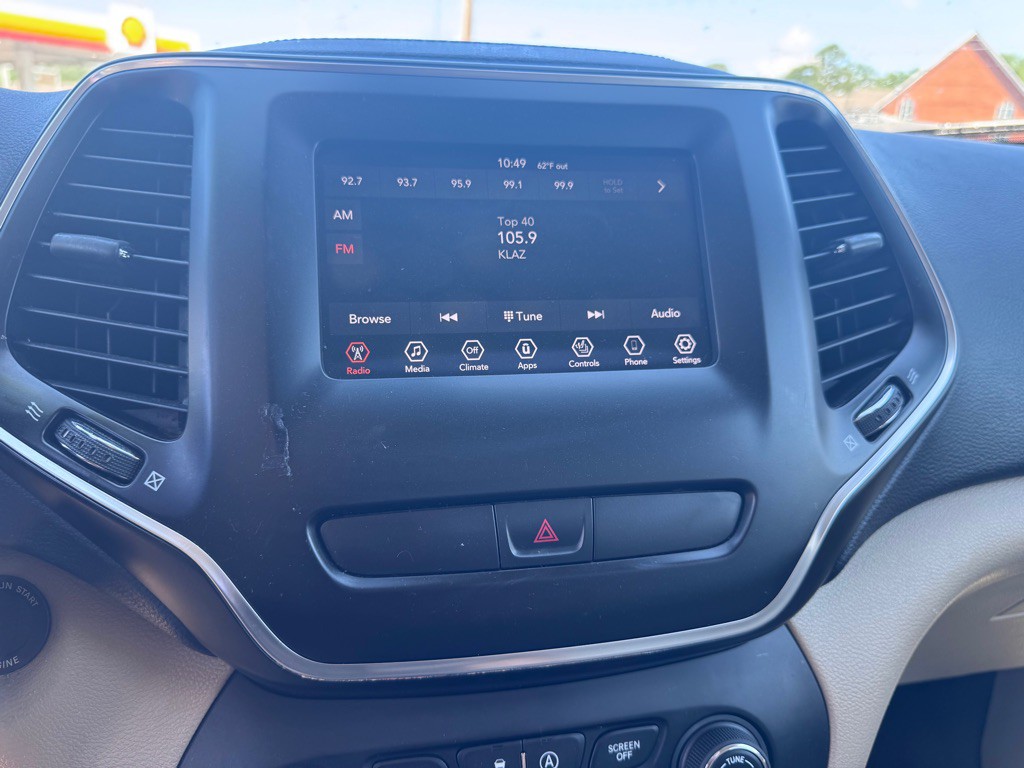 2019 Jeep Cherokee Image 15