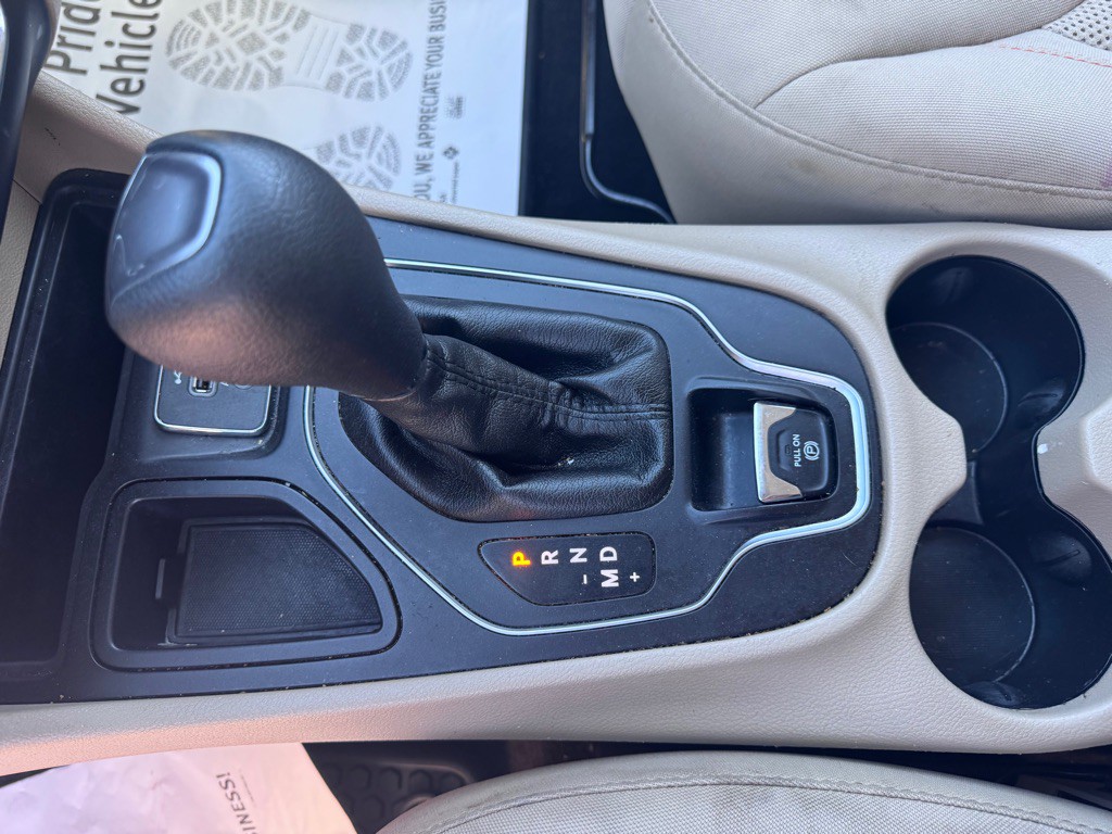 2019 Jeep Cherokee Image 19