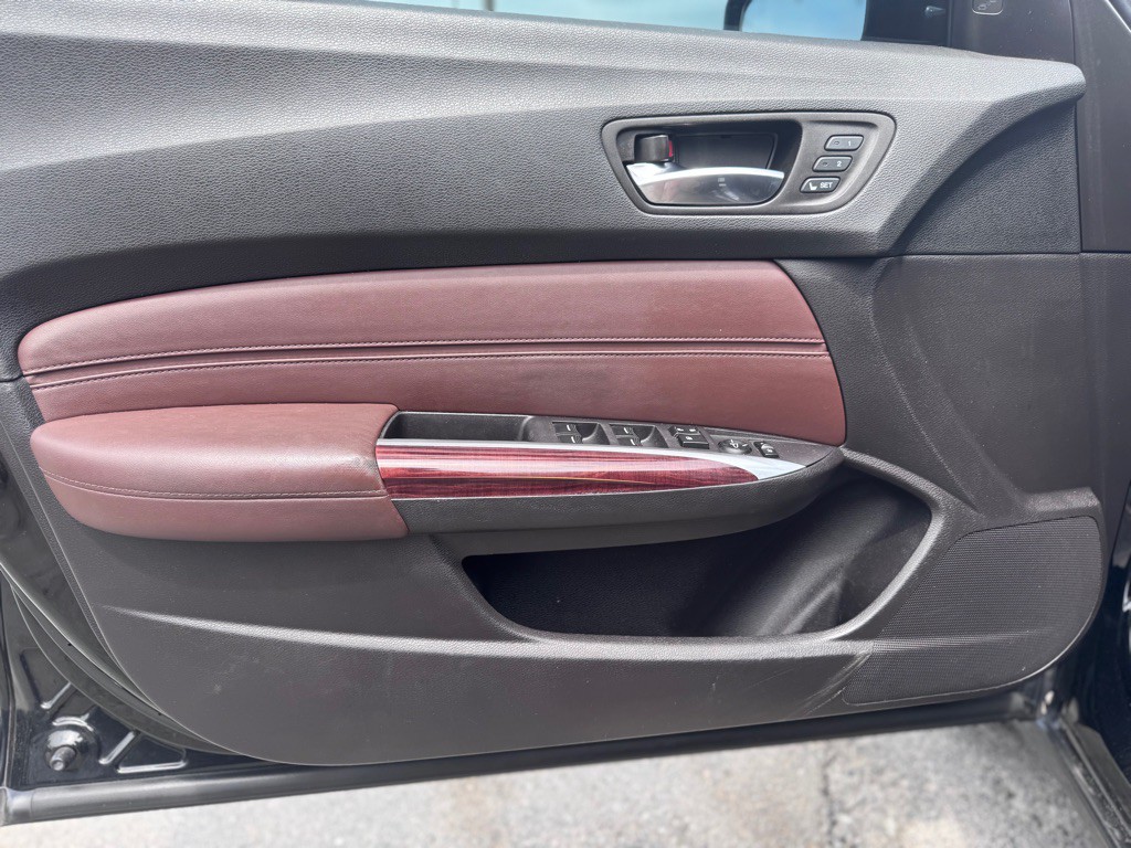 2016 Acura TL Image 9