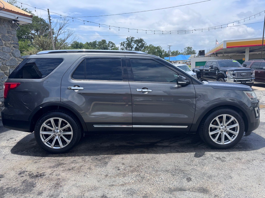 2016 Ford Explorer Image 4