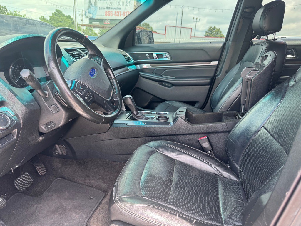 2016 Ford Explorer Image 11