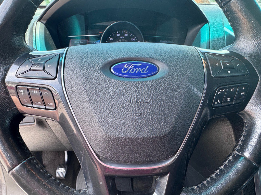 2016 Ford Explorer Image 19