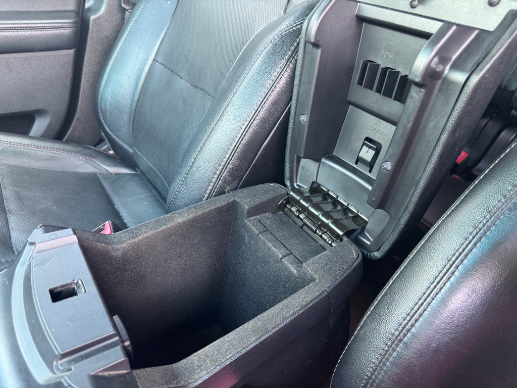 2016 Ford Explorer Image 24