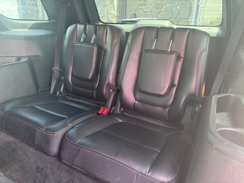 2016 Ford Explorer Image 28