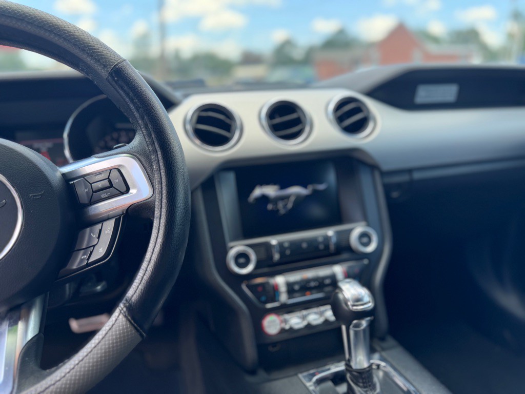 2015 Ford Mustang Image 11
