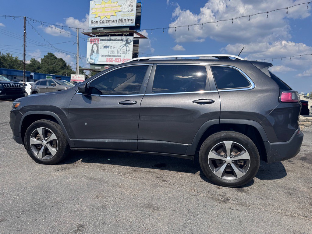 2019 Jeep Cherokee Image 8
