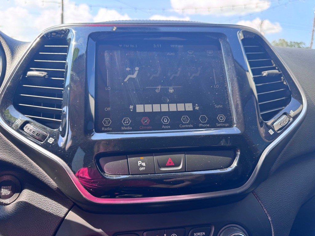 2019 Jeep Cherokee Image 15