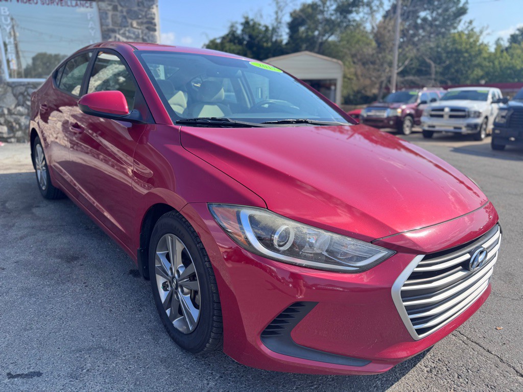 2017 Hyundai Elantra Image 3