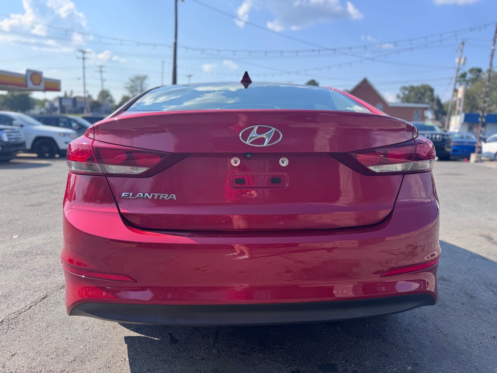 2017 Hyundai Elantra Image 6
