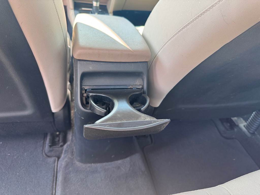 2017 Hyundai Elantra Image 25