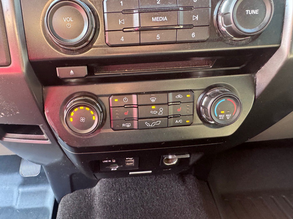 2015 Ford F-150 Image 19