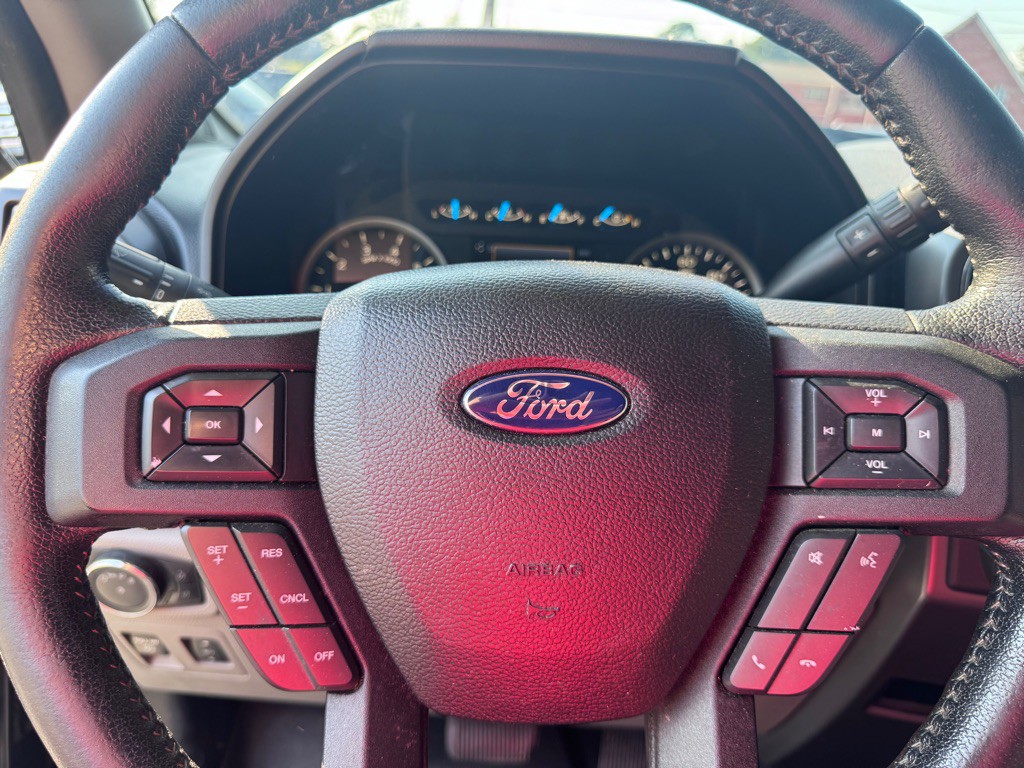 2015 Ford F-150 Image 24