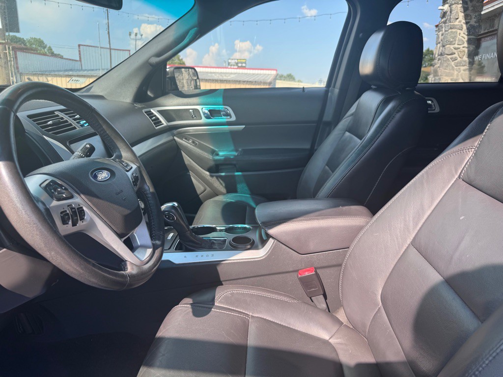 2015 Ford Explorer Image 11
