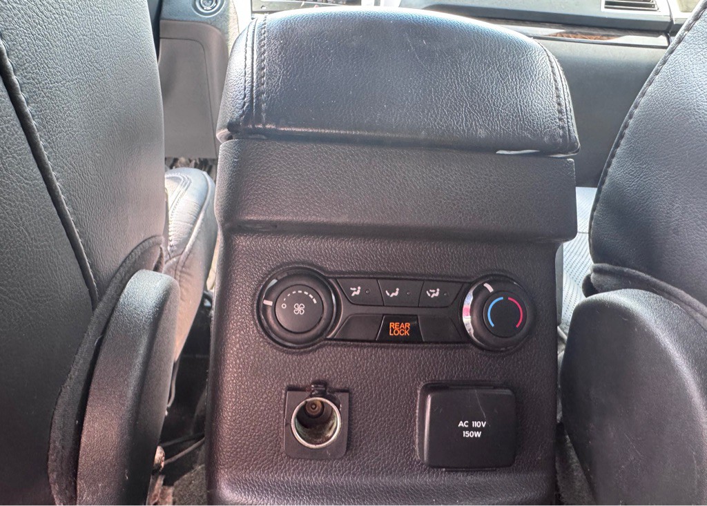 2013 Ford Explorer Image 23