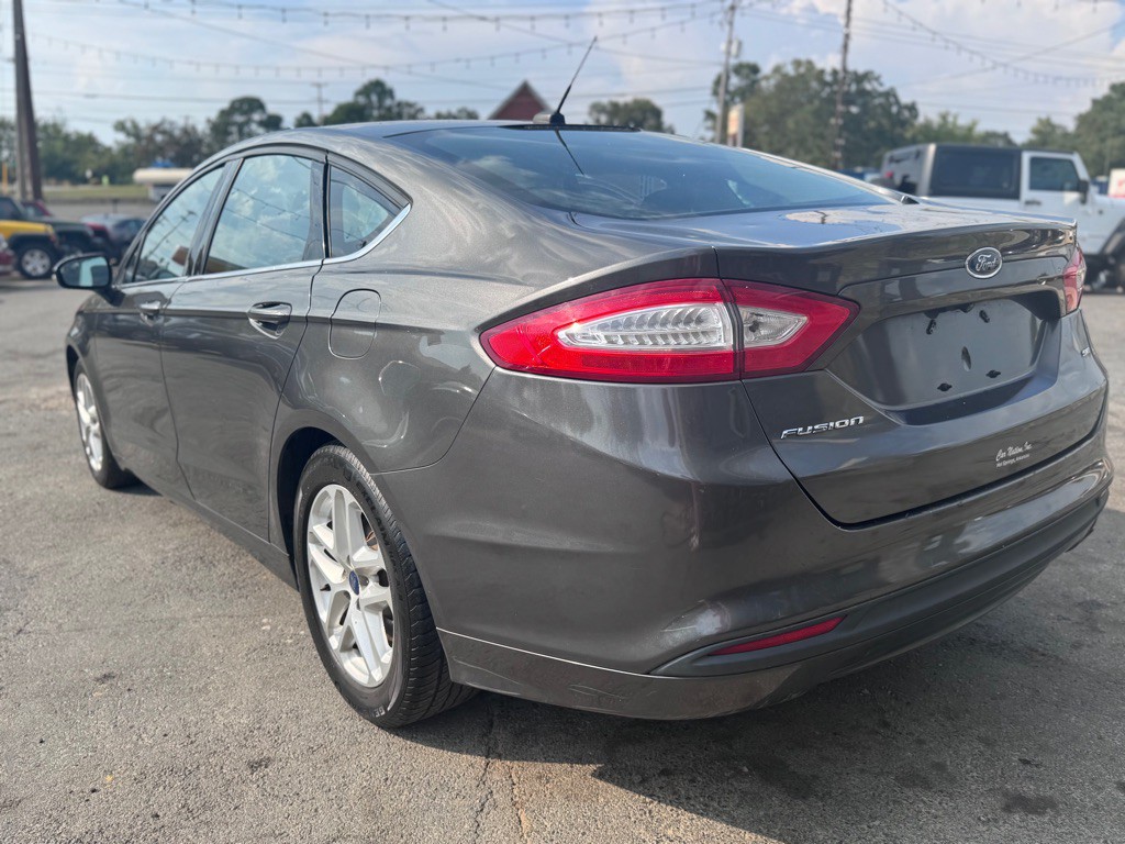 2016 Ford Fusion Image 7