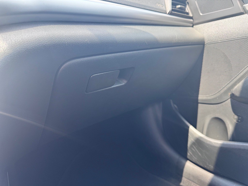 2019 Hyundai Elantra Image 14