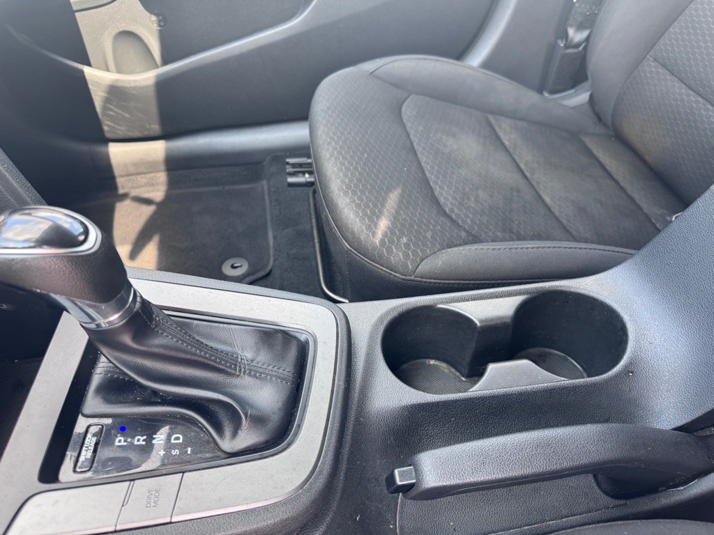 2019 Hyundai Elantra Image 18