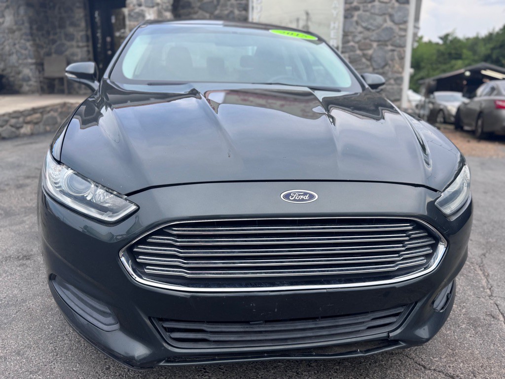 2015 Ford Fusion Image 2