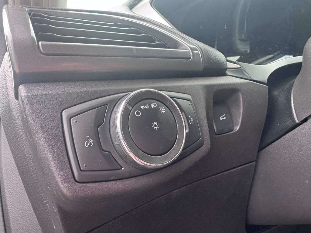 2015 Ford Fusion Image 12