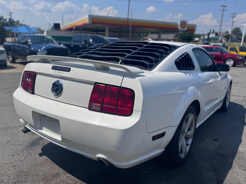 2005 Ford Mustang Image 5
