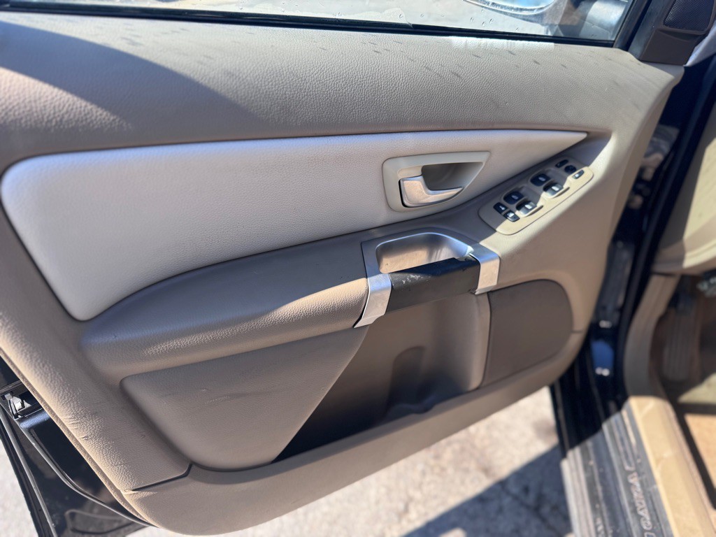 2012 Volvo XC90 Image 9