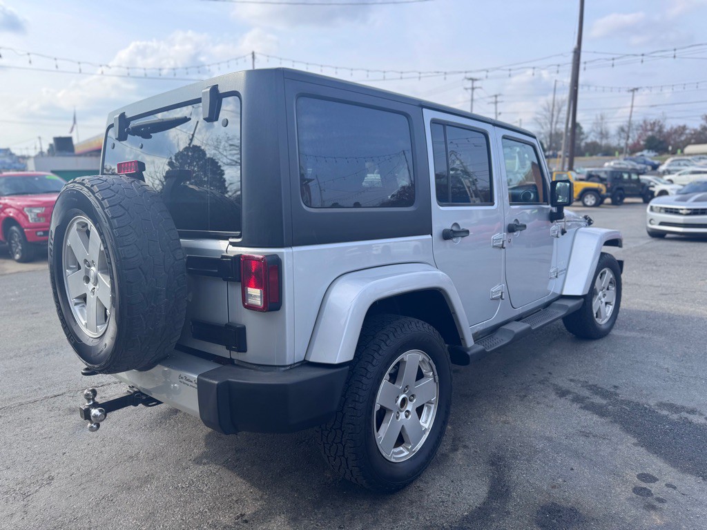 2011 Jeep Wrangler Unlimited Image 5