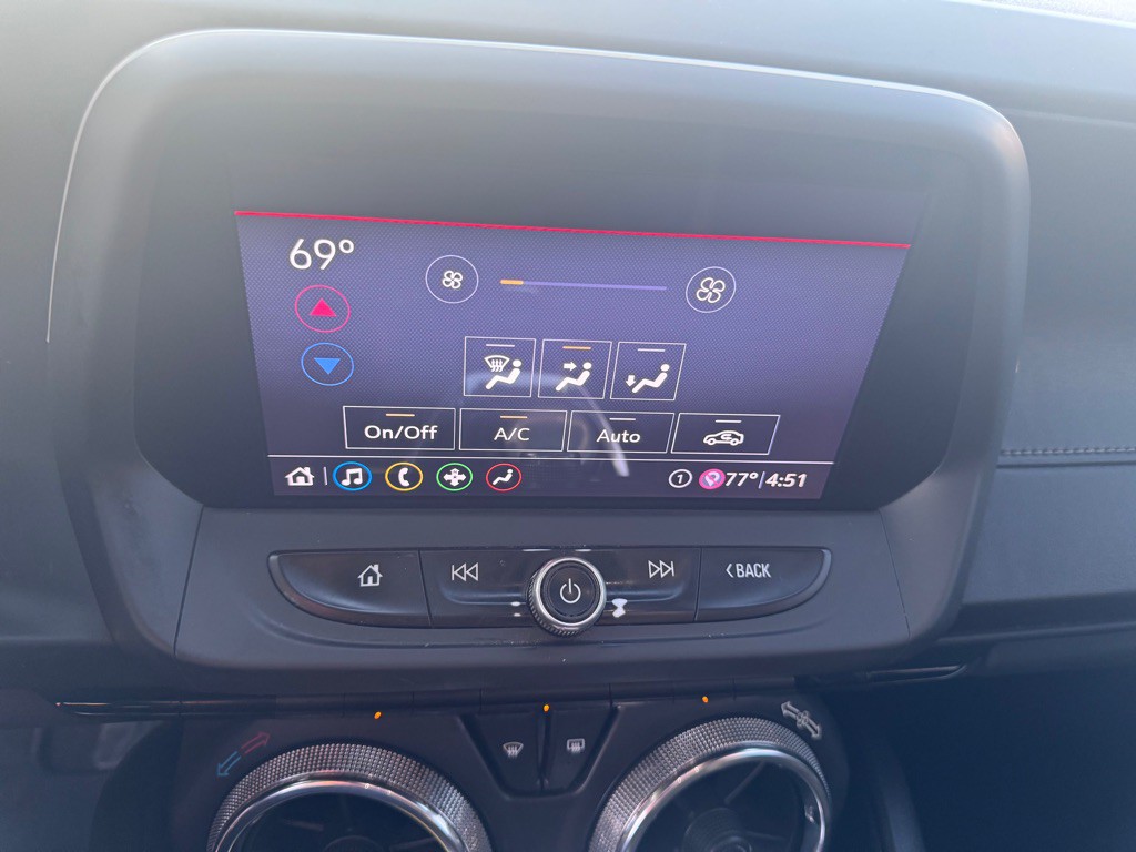 2020 Chevrolet Camaro Image 20