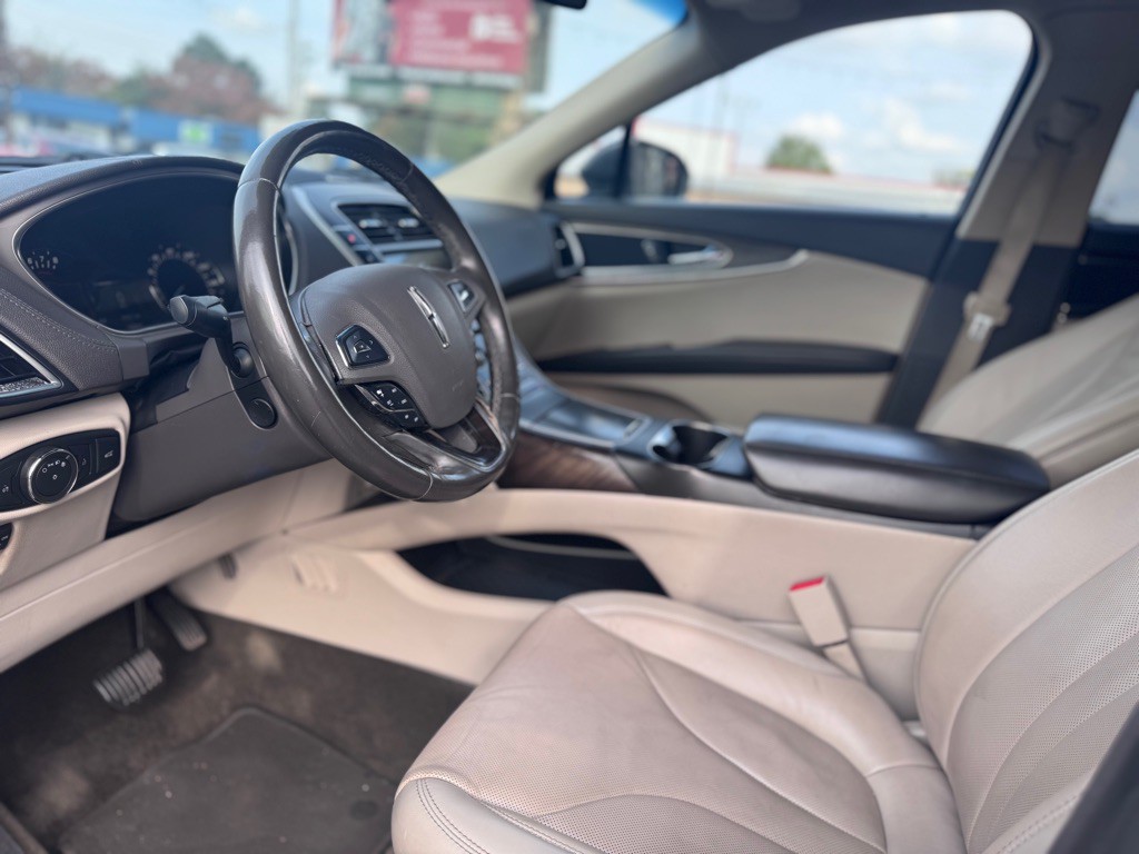 2017 Lincoln MKX Image 11