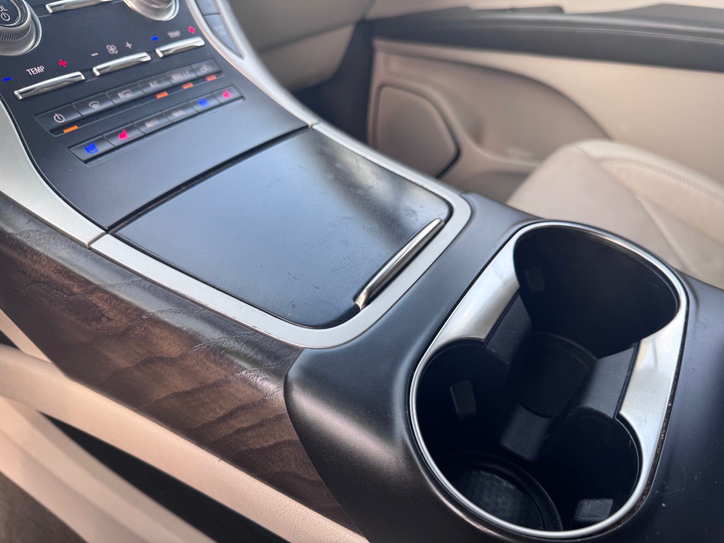 2017 Lincoln MKX Image 19