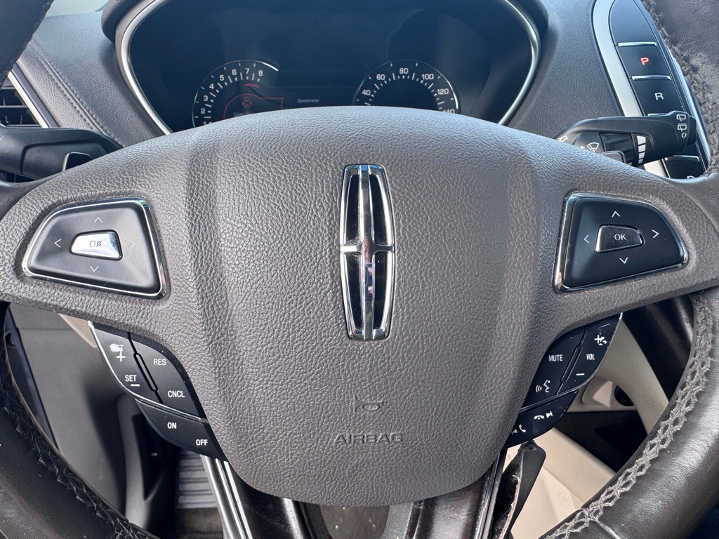 2017 Lincoln MKX Image 25